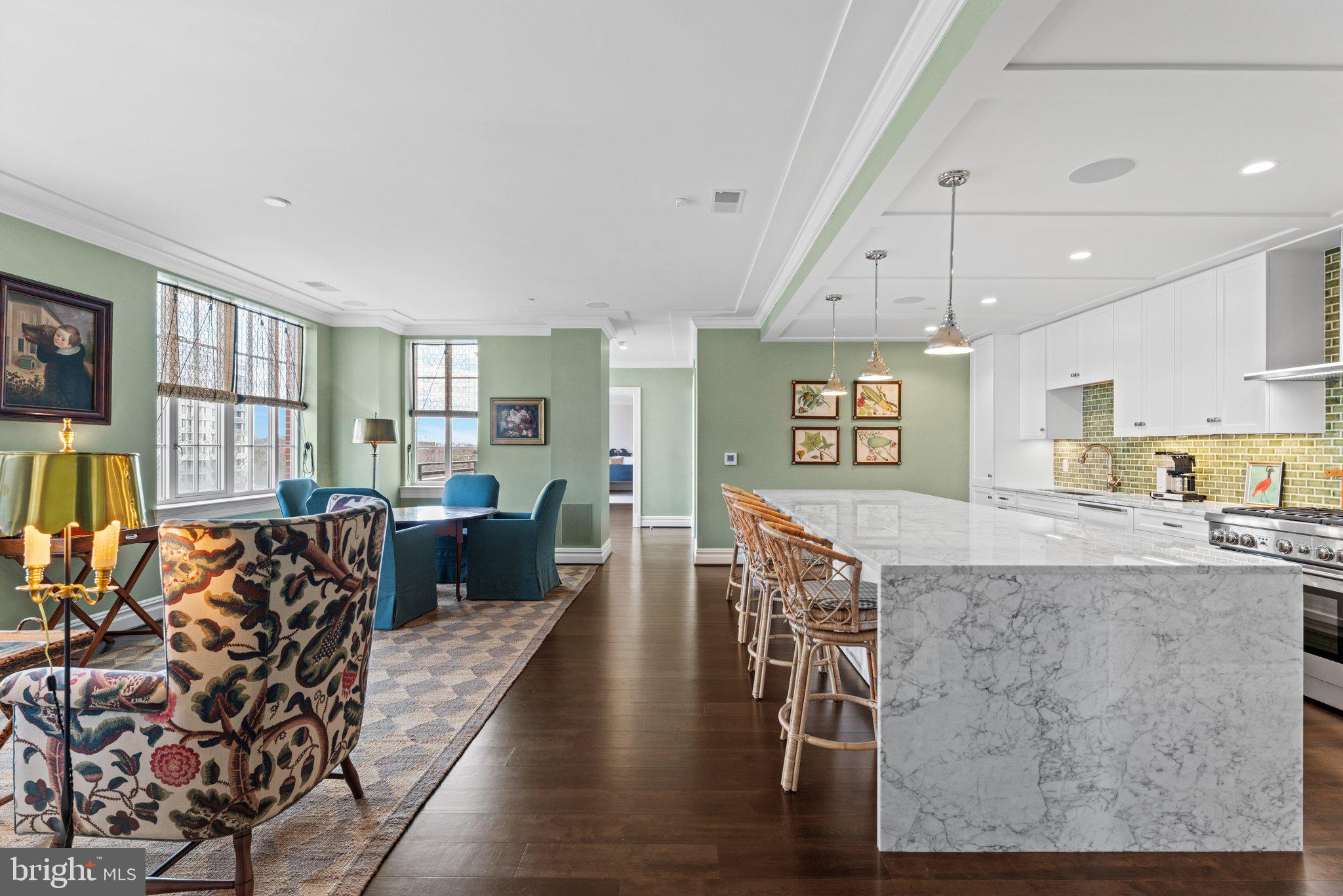 THE SIGNET - Residential