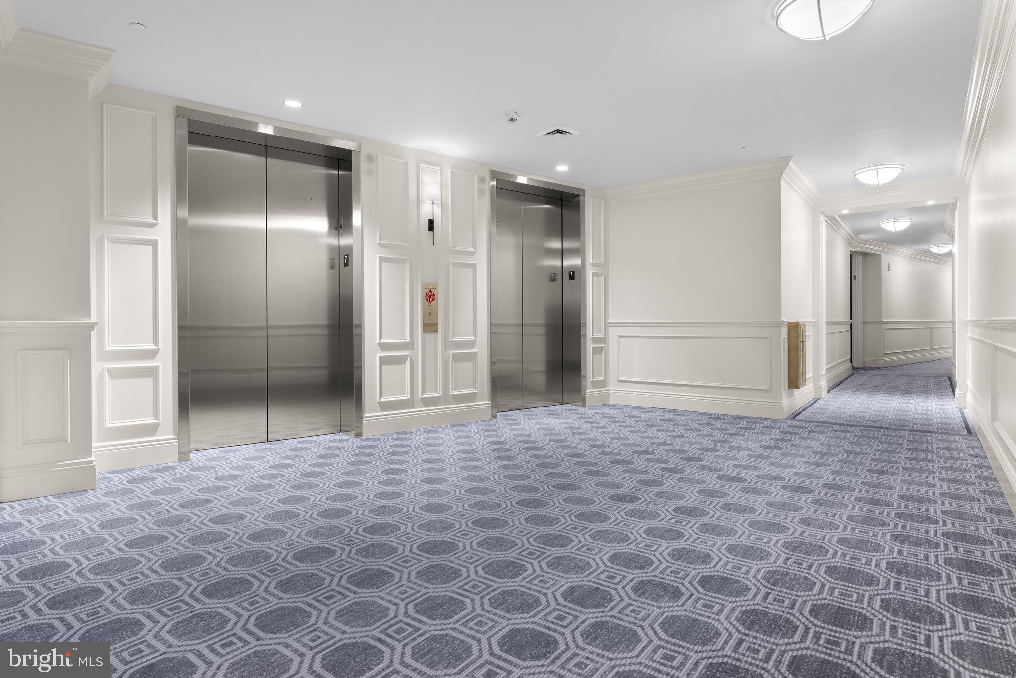 THE SIGNET - Residential