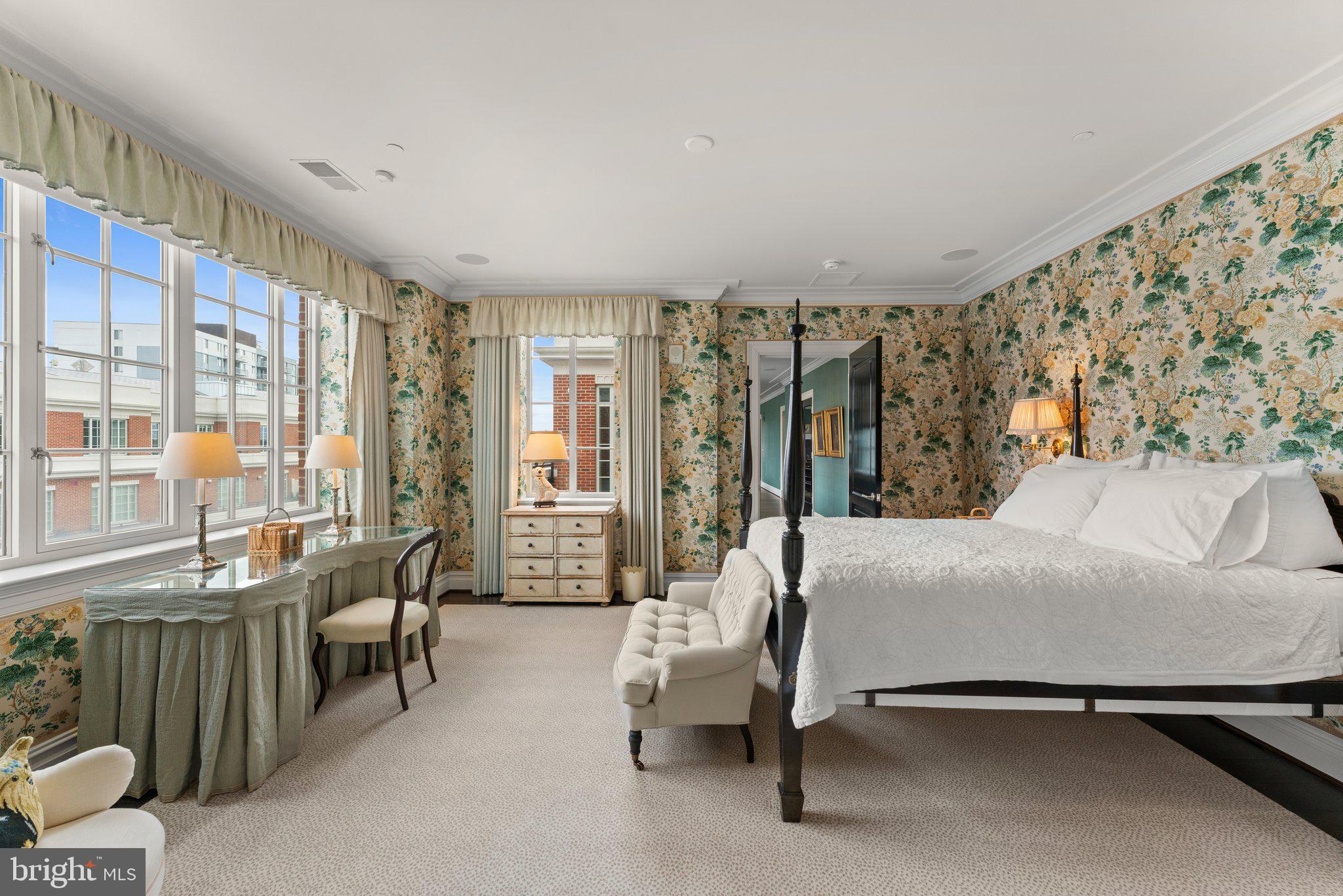 THE SIGNET - Residential