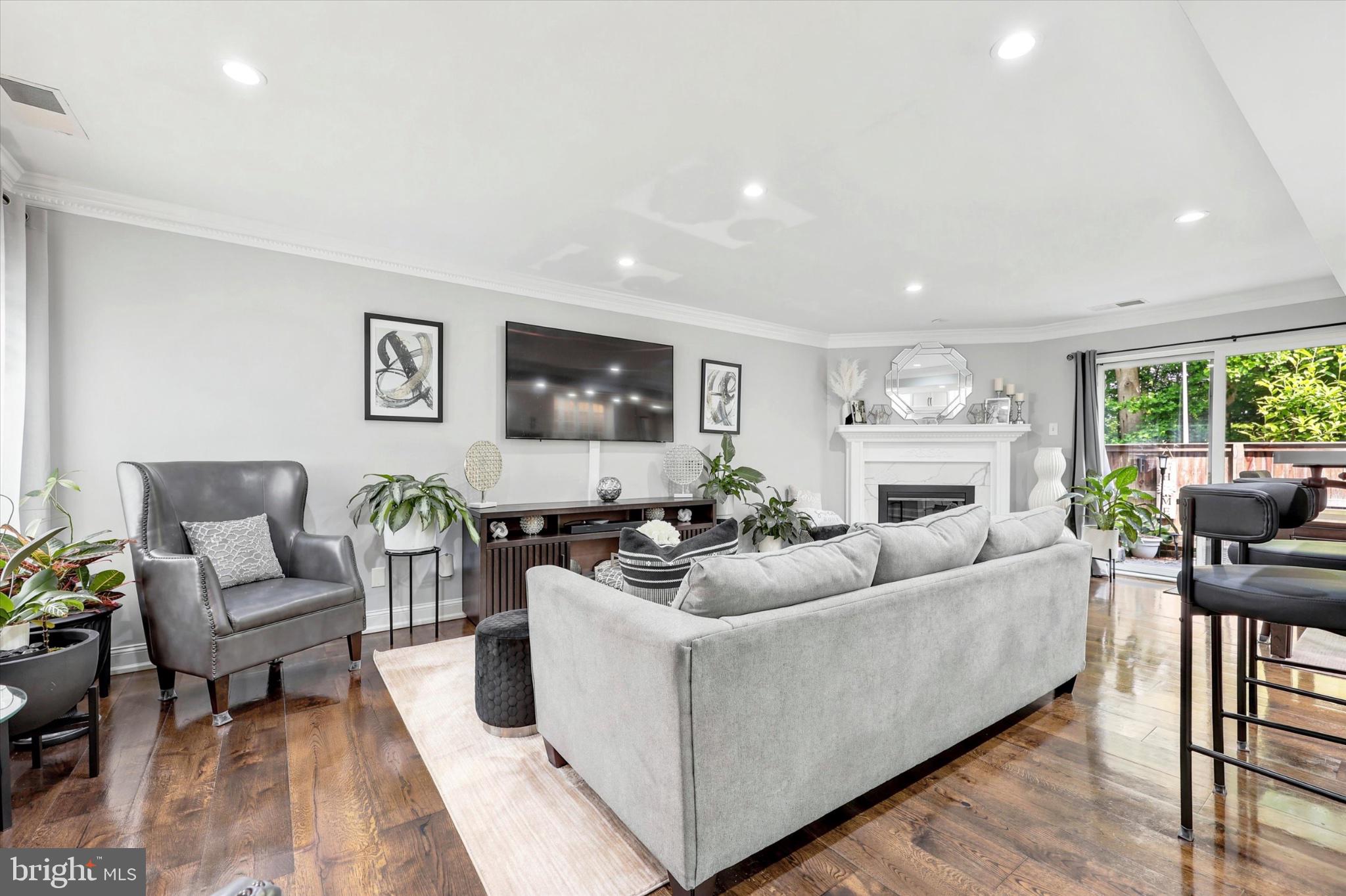 OAK HILL ESTATES - Residential