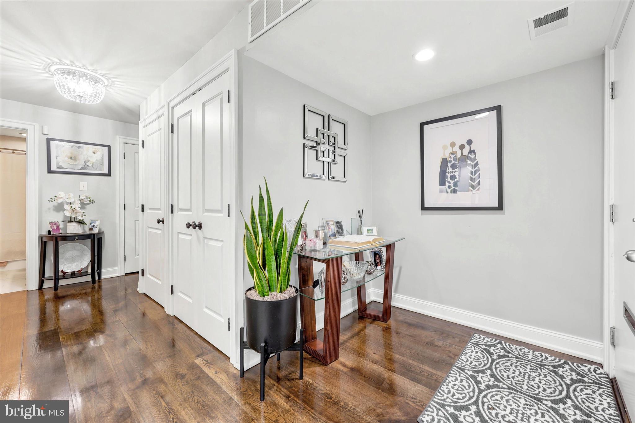 OAK HILL ESTATES - Residential