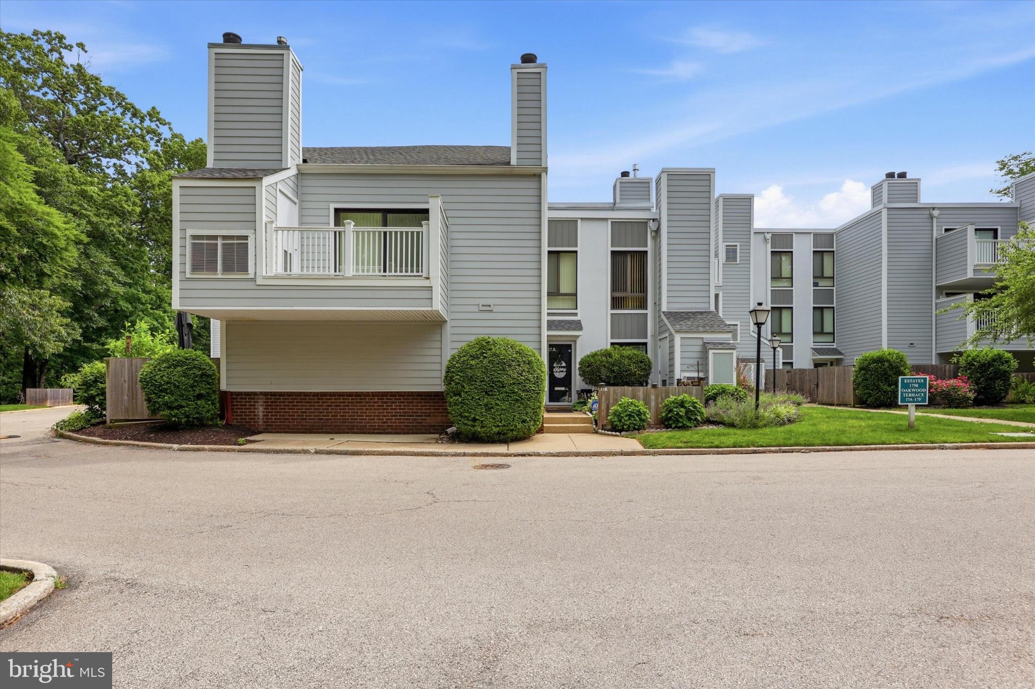 OAK HILL ESTATES - Residential
