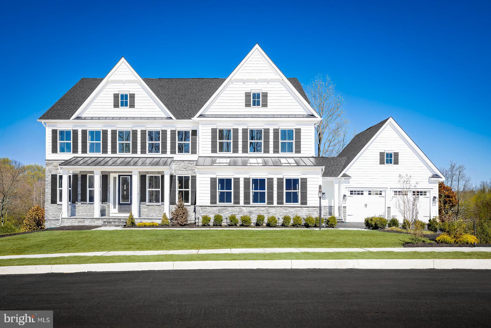 BRINTON LAKE ESTATES - Residential