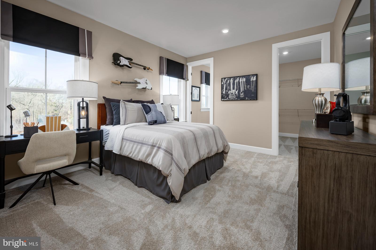 BRINTON LAKE ESTATES - Residential