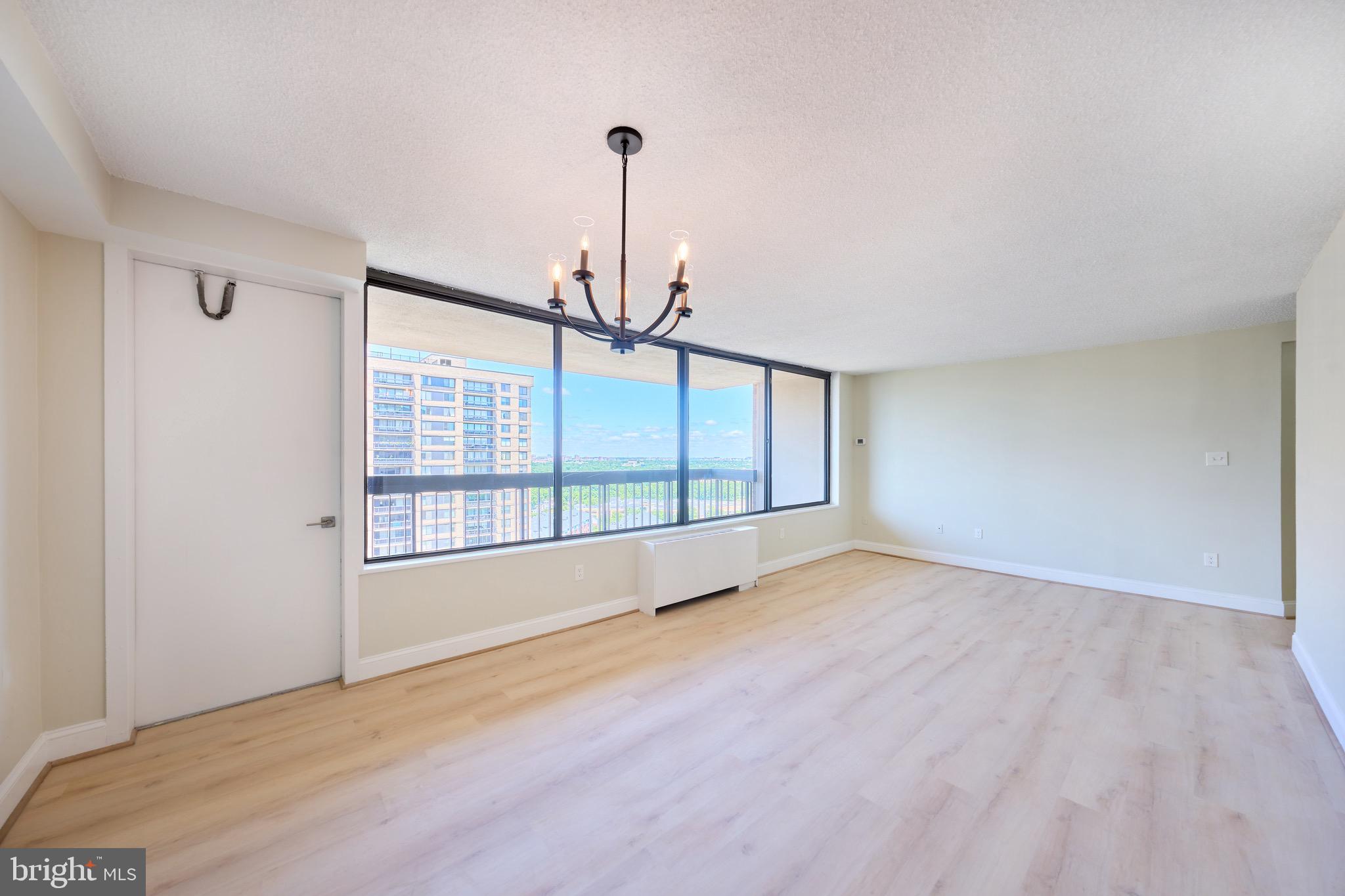 SKYLINE PLAZA - Residential