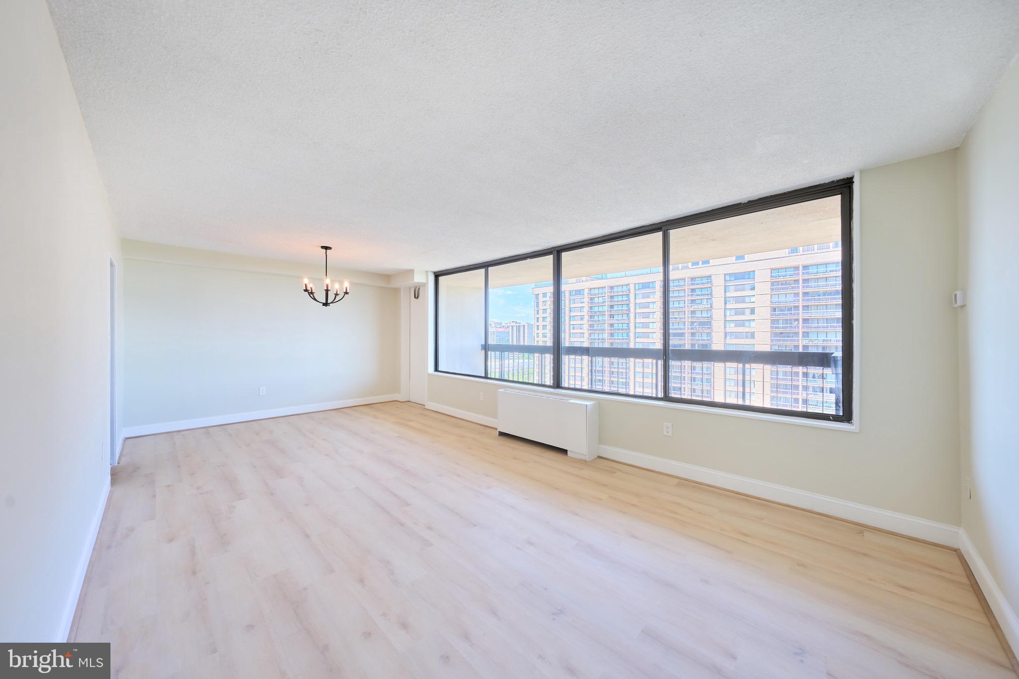 SKYLINE PLAZA - Residential