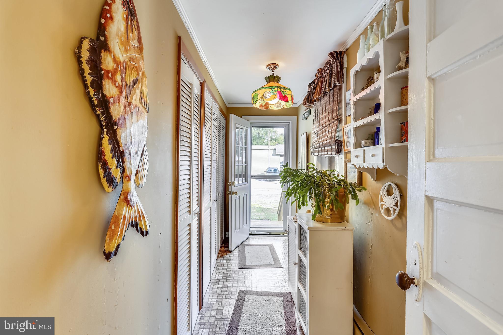 SHADY SIDE - Residential