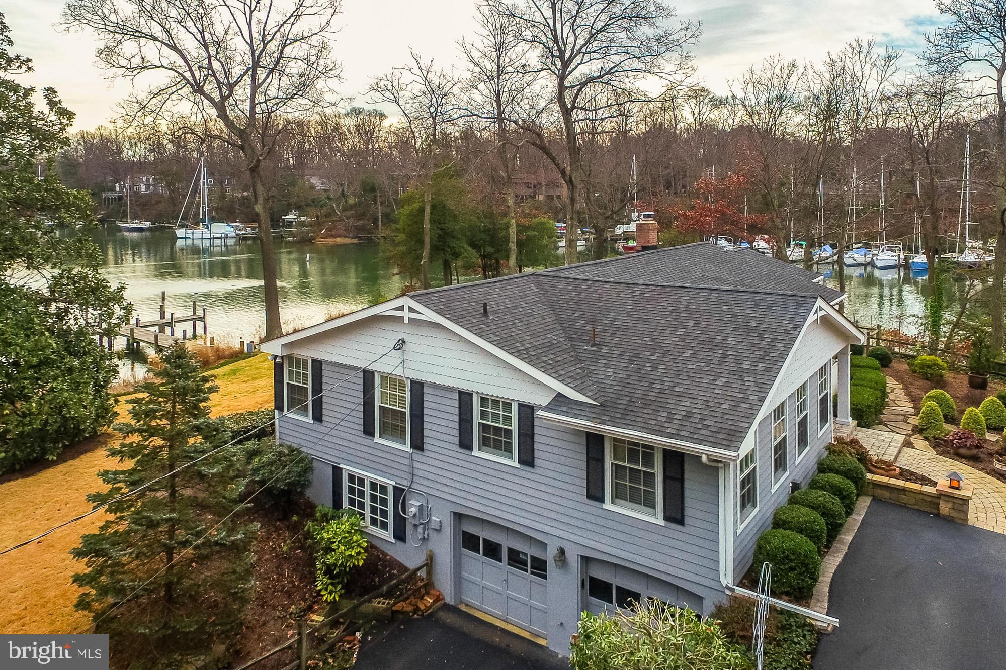 ANNAPOLIS ROADS - Residential