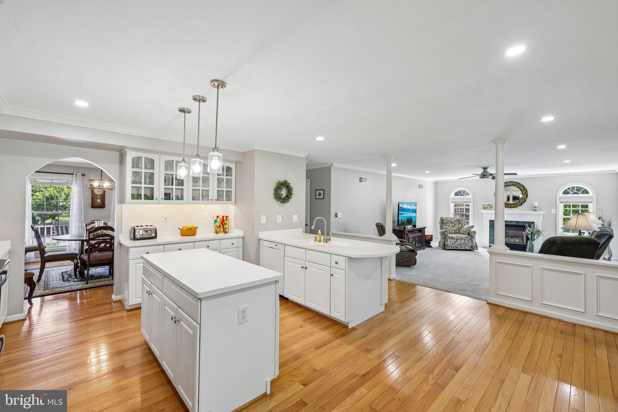 SHERLOCK HOLMES ESTATES - Residential