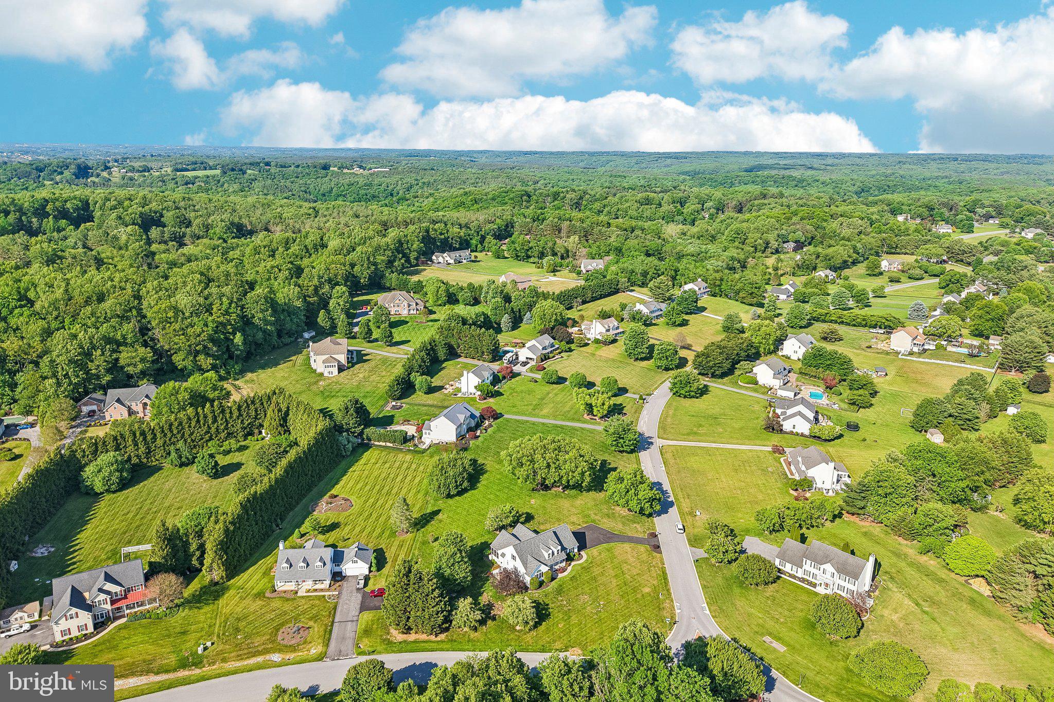 SHERLOCK HOLMES ESTATES - Residential