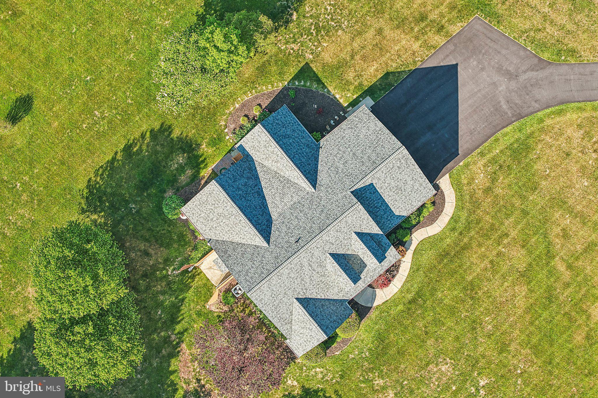 SHERLOCK HOLMES ESTATES - Residential
