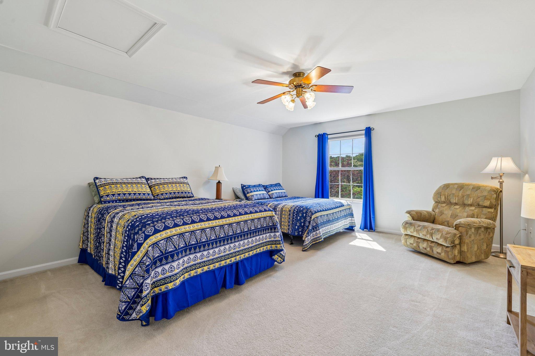 SHERLOCK HOLMES ESTATES - Residential
