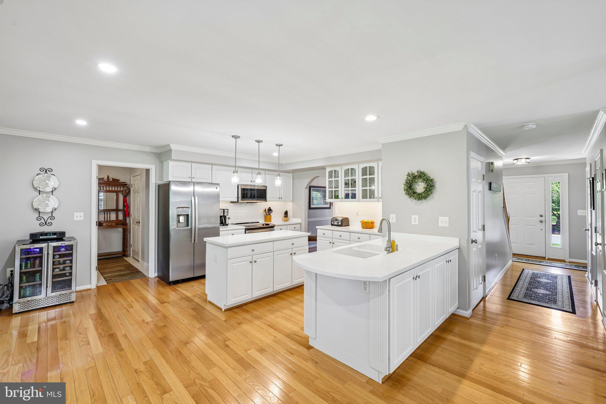 SHERLOCK HOLMES ESTATES - Residential