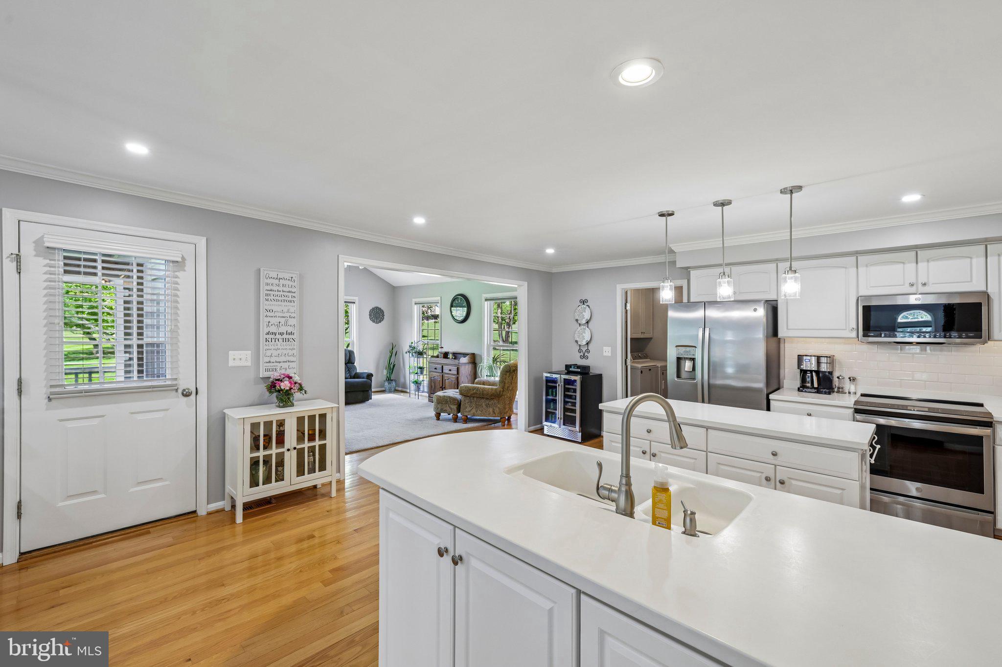 SHERLOCK HOLMES ESTATES - Residential