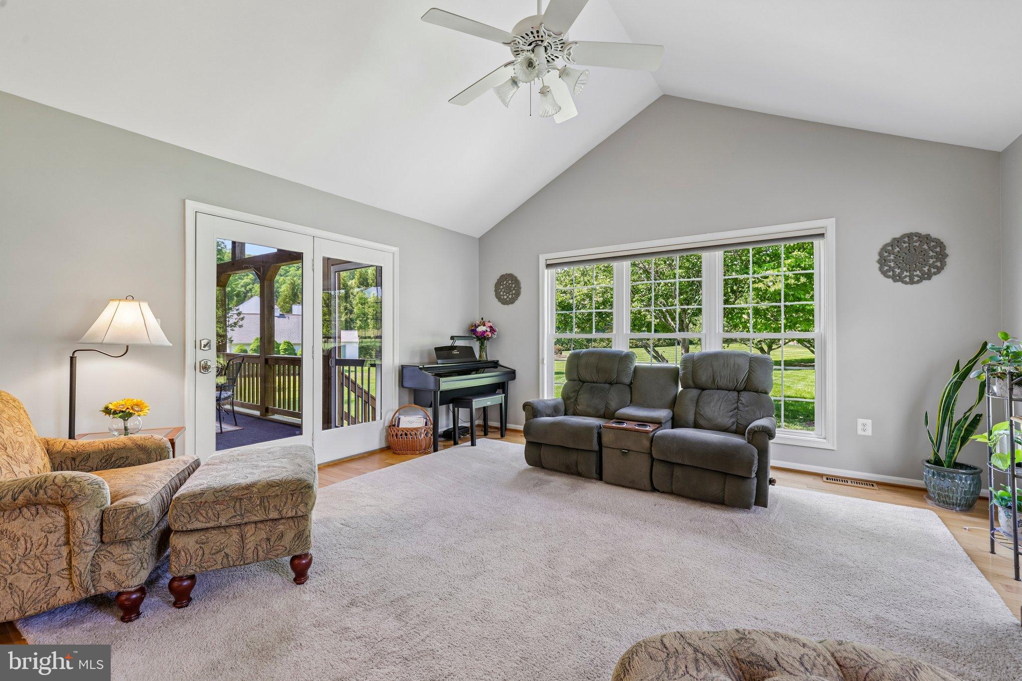 SHERLOCK HOLMES ESTATES - Residential