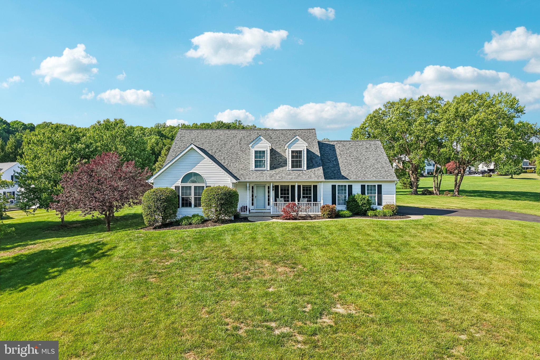 SHERLOCK HOLMES ESTATES - Residential