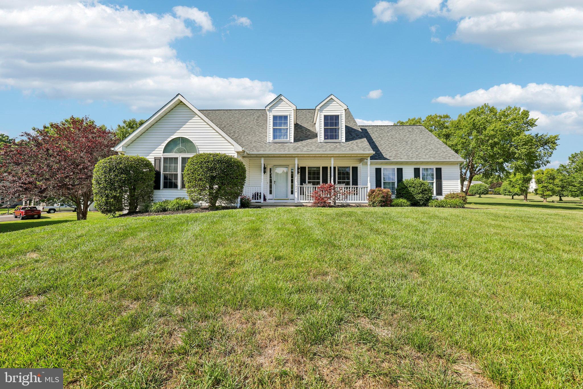 SHERLOCK HOLMES ESTATES - Residential
