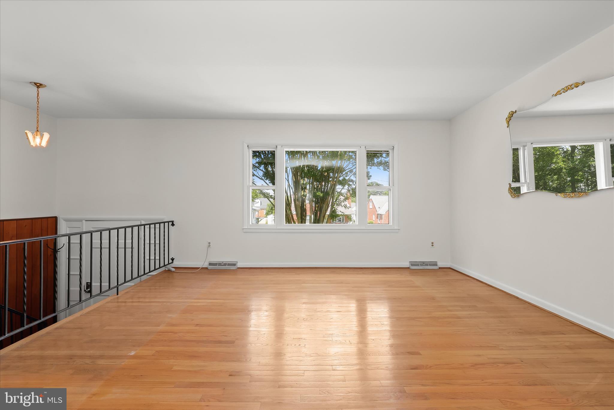 OVERMONT PARK - Residential