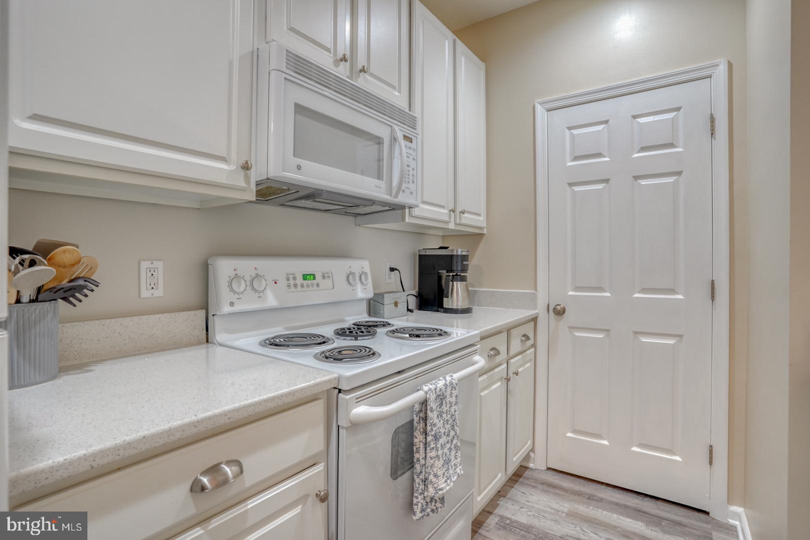 VILLAS AT BAY CROSSING - Residential