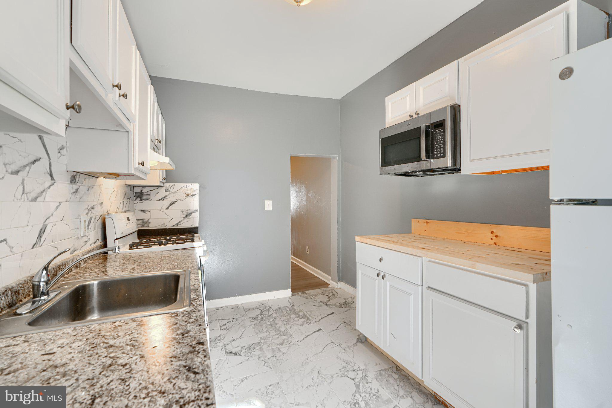 MADISON EASTEND - Residential