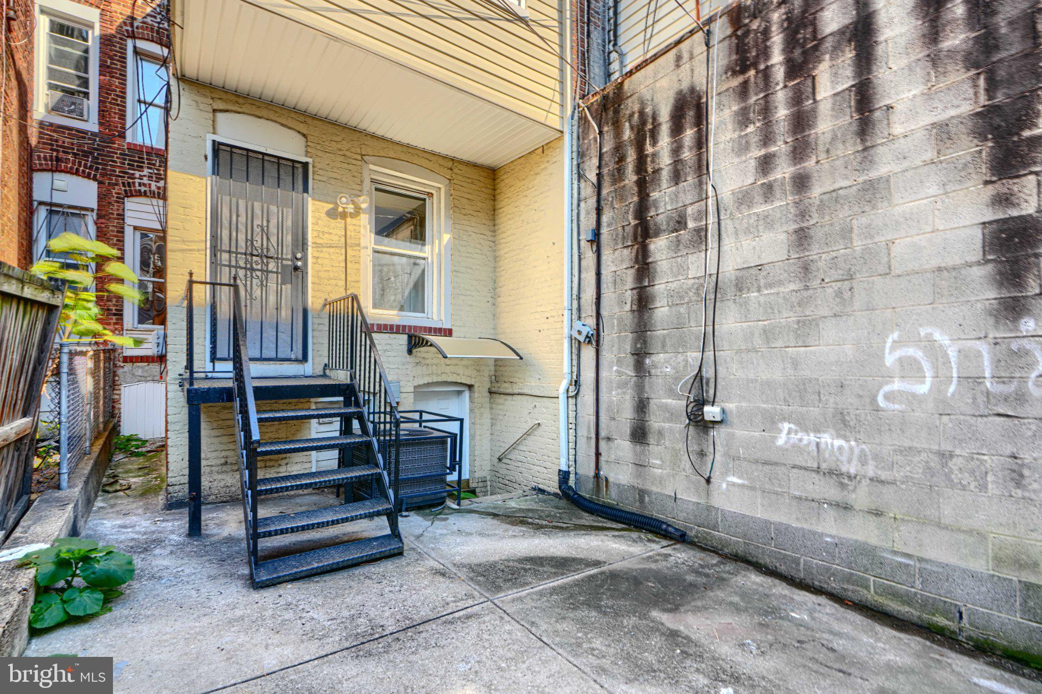 MADISON EASTEND - Residential