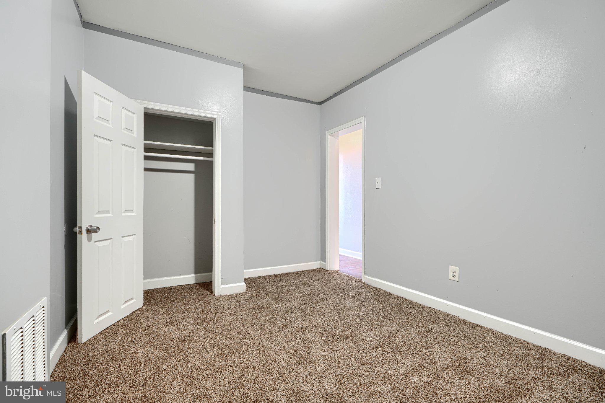 MADISON EASTEND - Residential