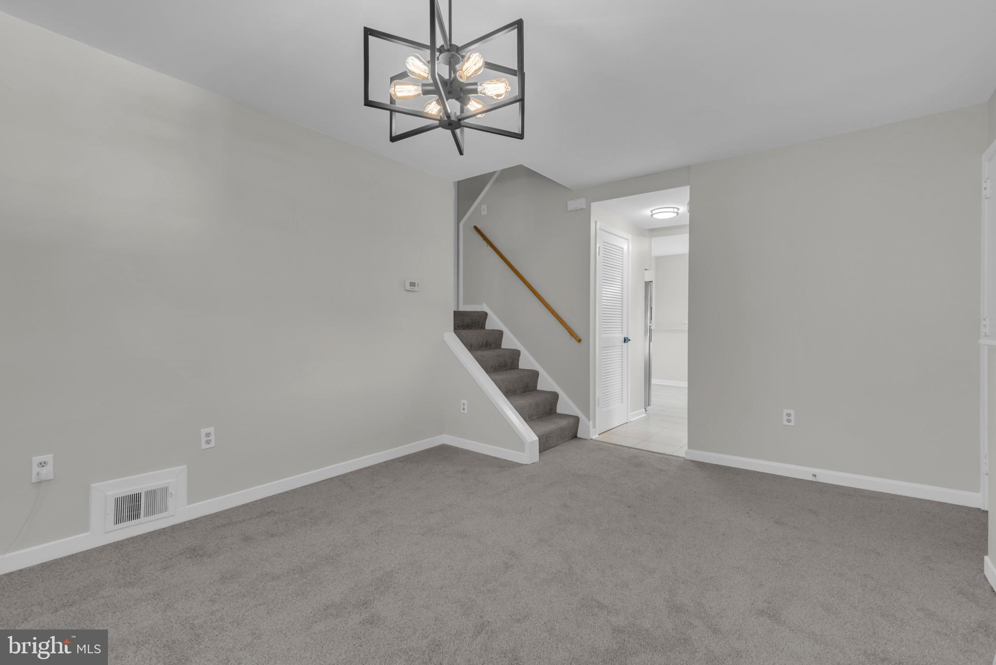 KERBY HILL - Residential