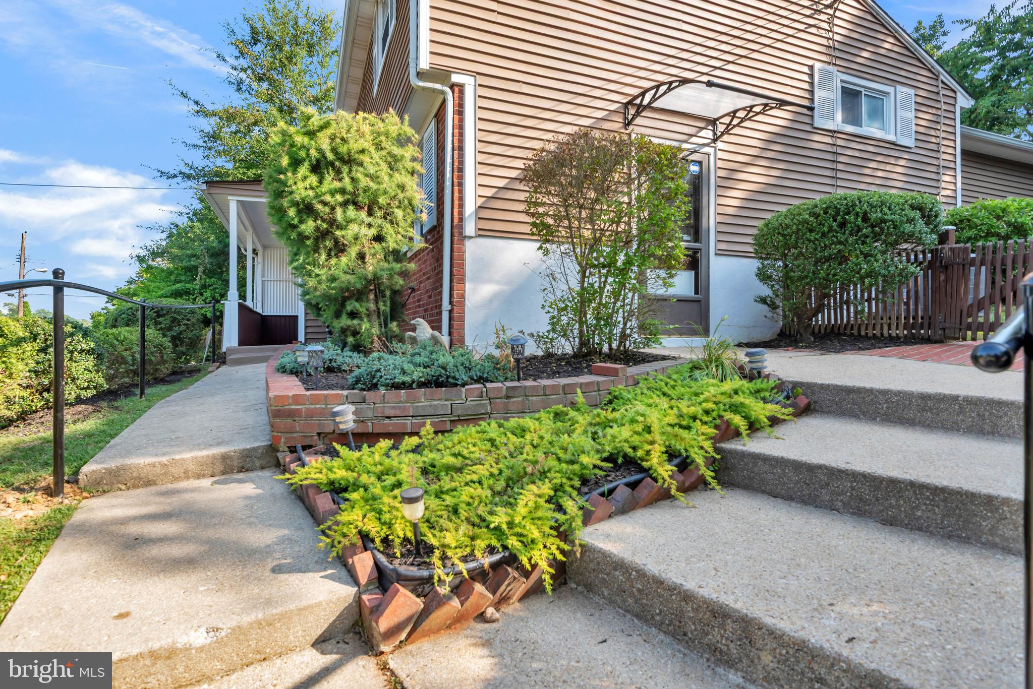KERBY HILL - Residential