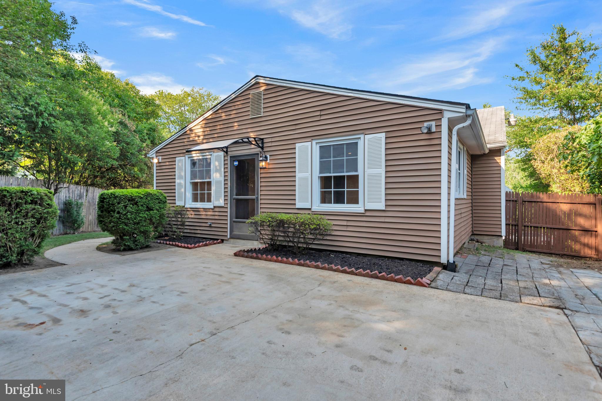 KERBY HILL - Residential