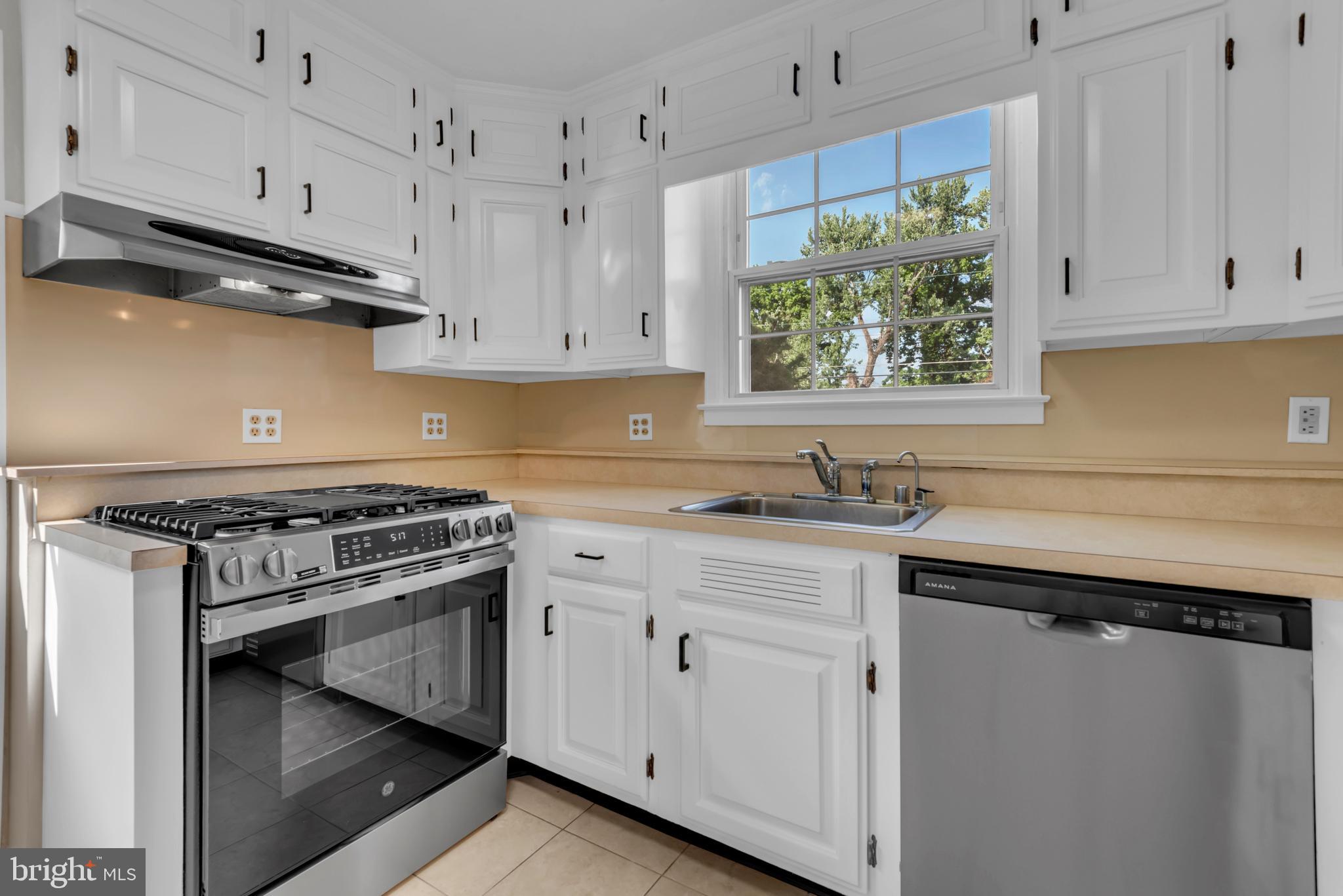 KERBY HILL - Residential
