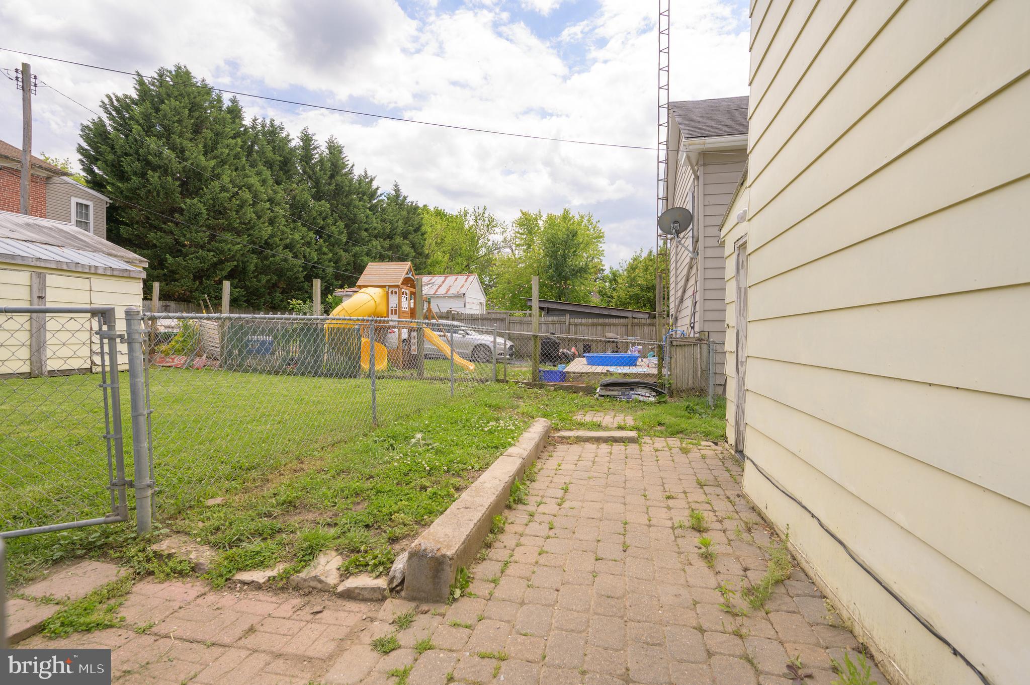 MARTINSBURG CITY - Residential