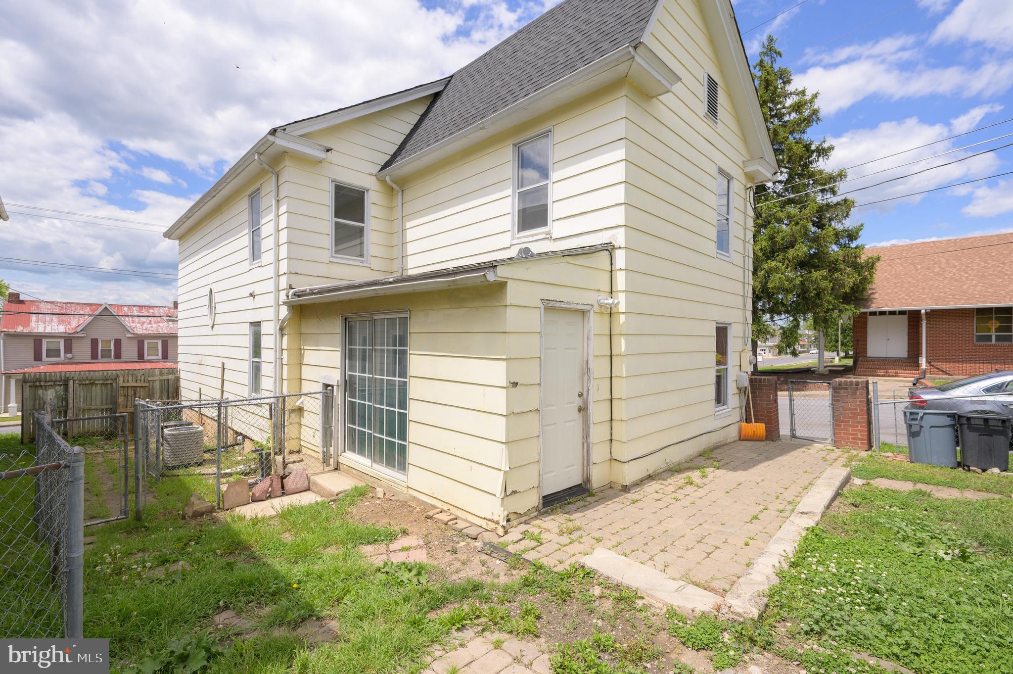 MARTINSBURG CITY - Residential