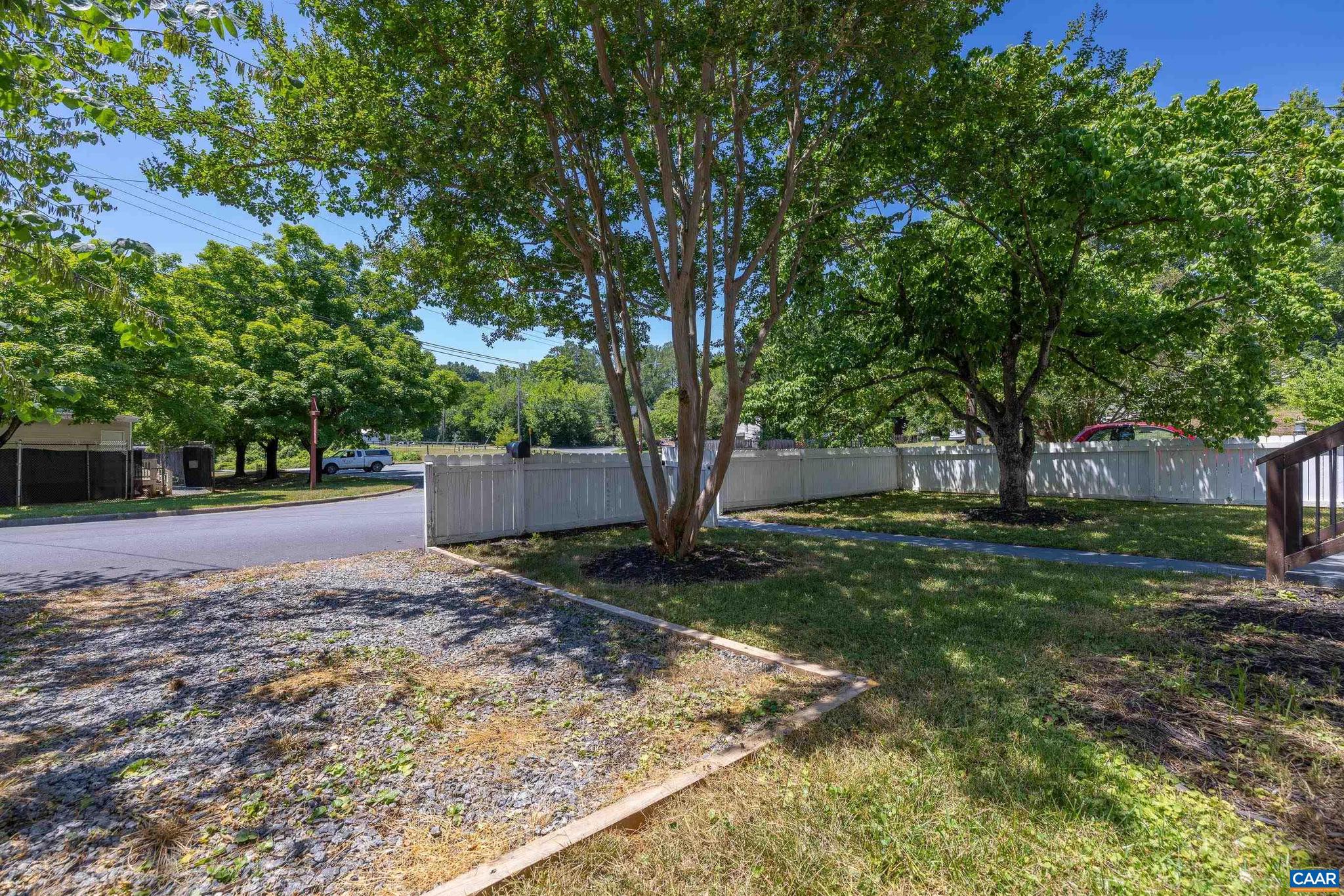 BELMONT - Residential