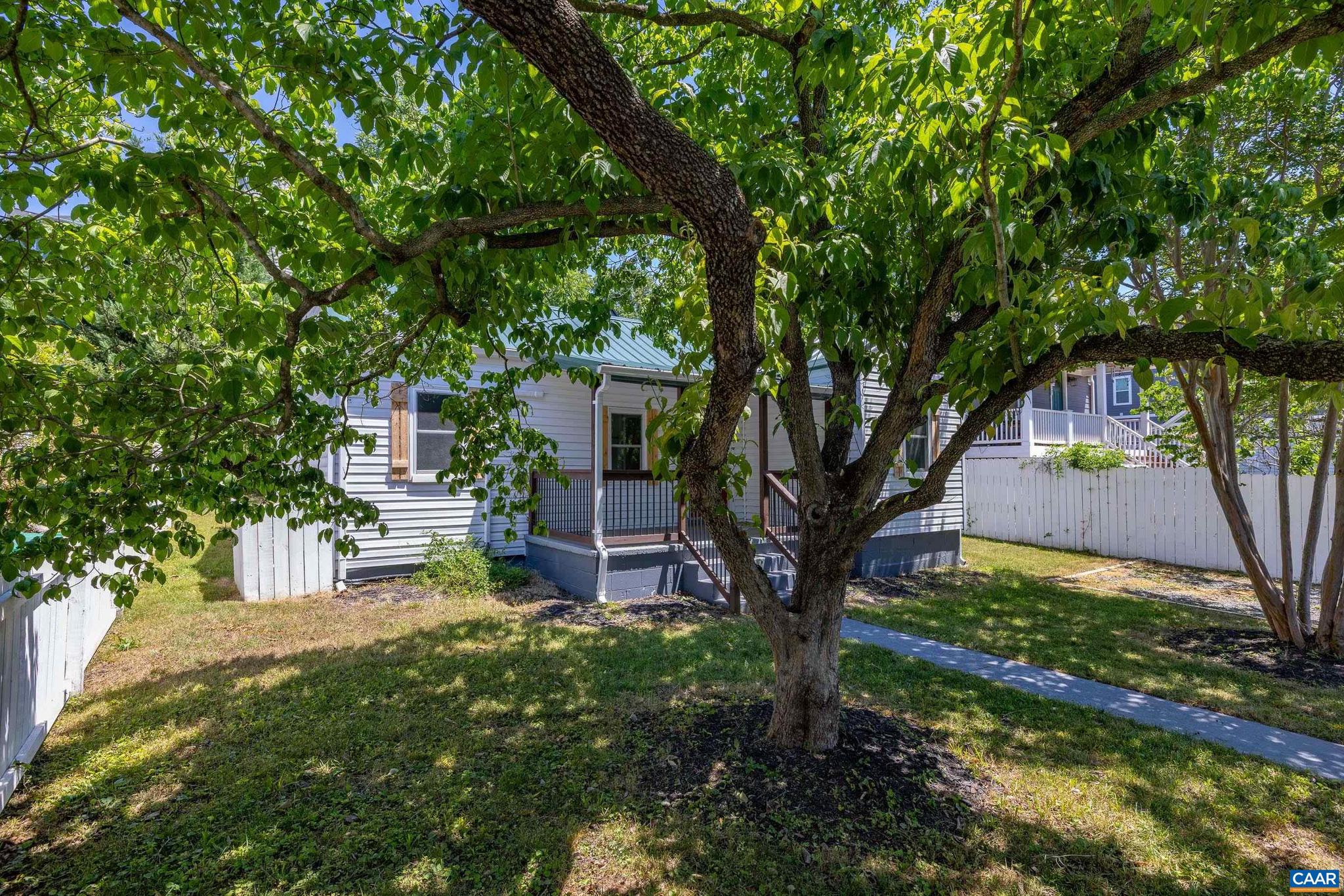 BELMONT - Residential