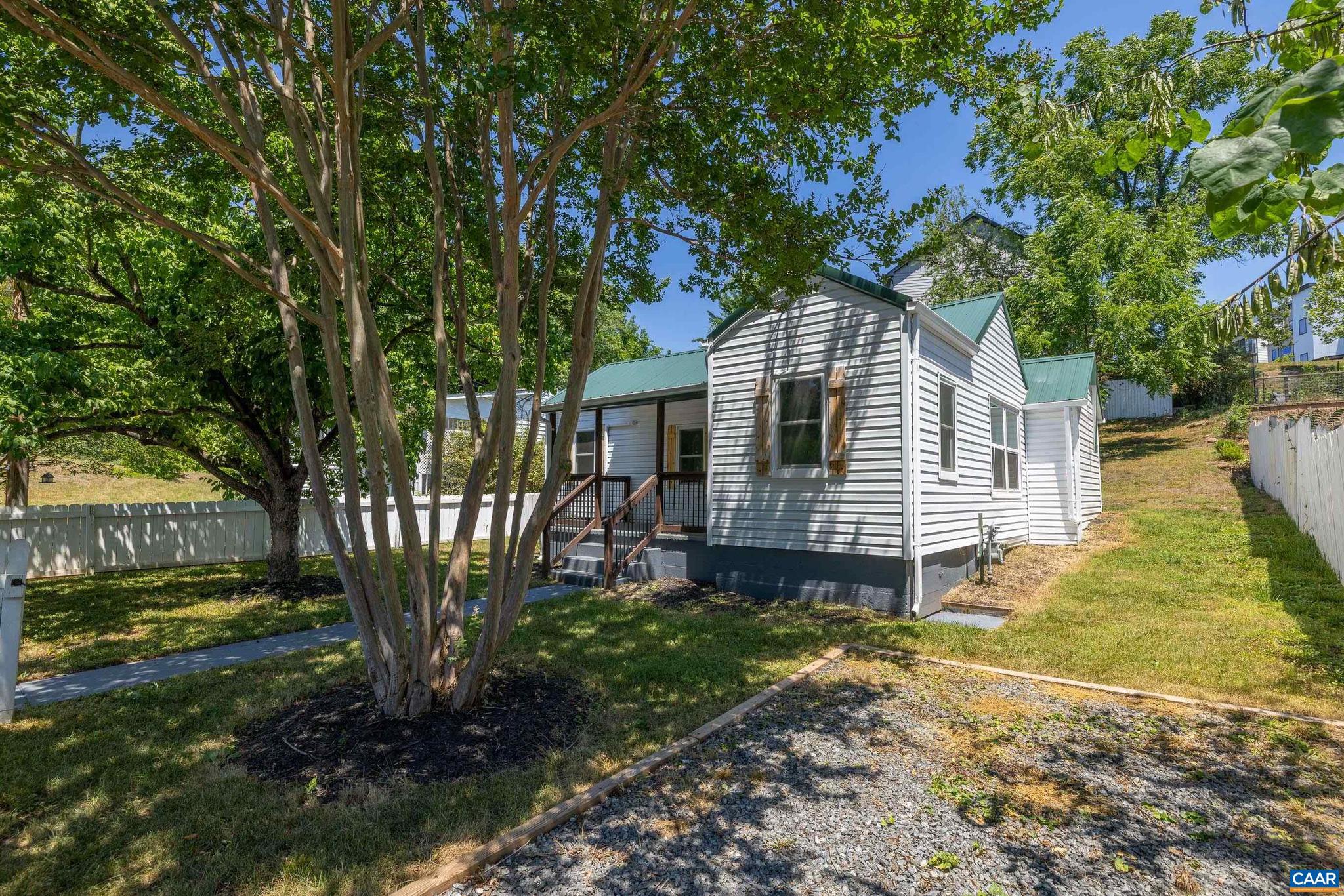 BELMONT - Residential