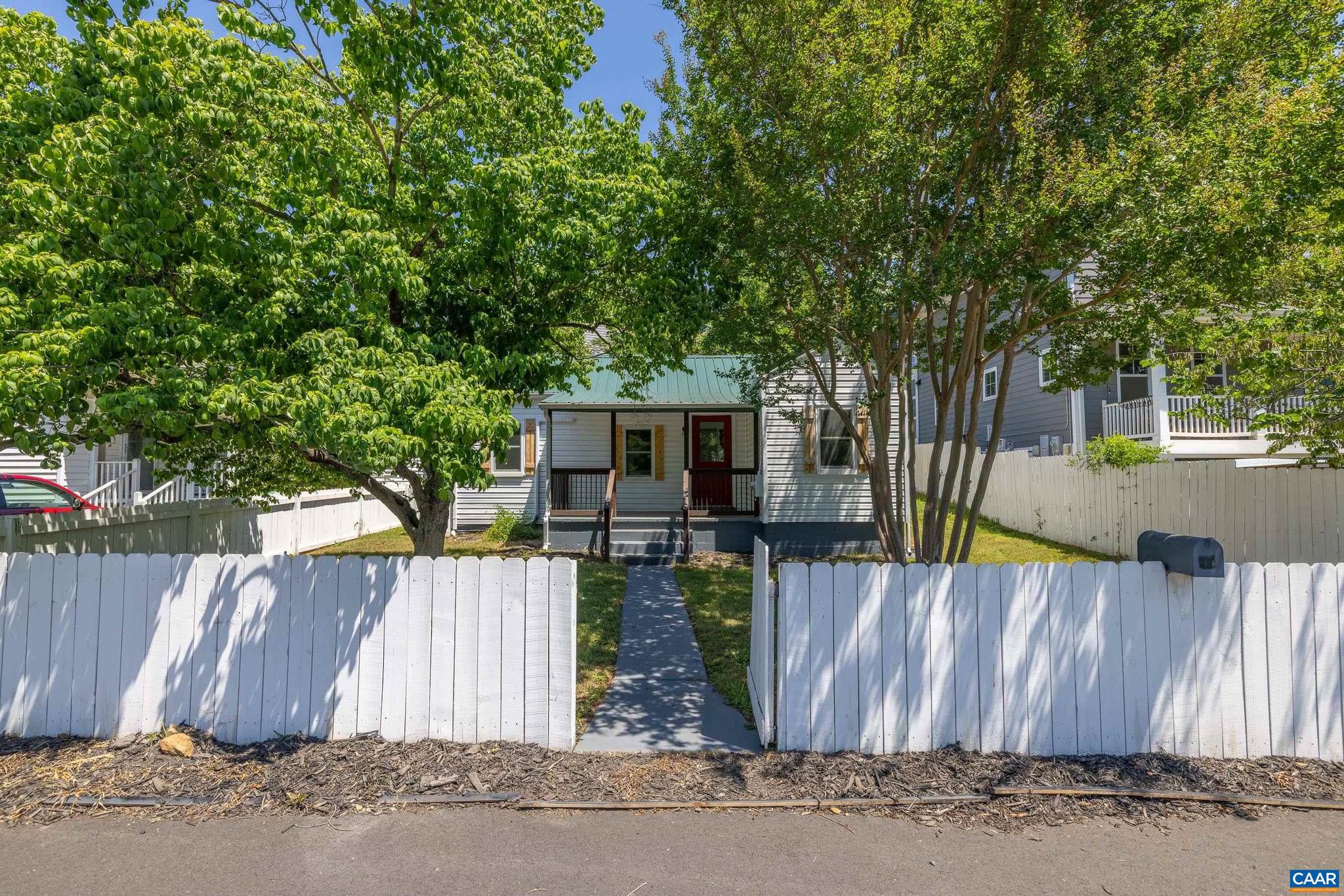 BELMONT - Residential