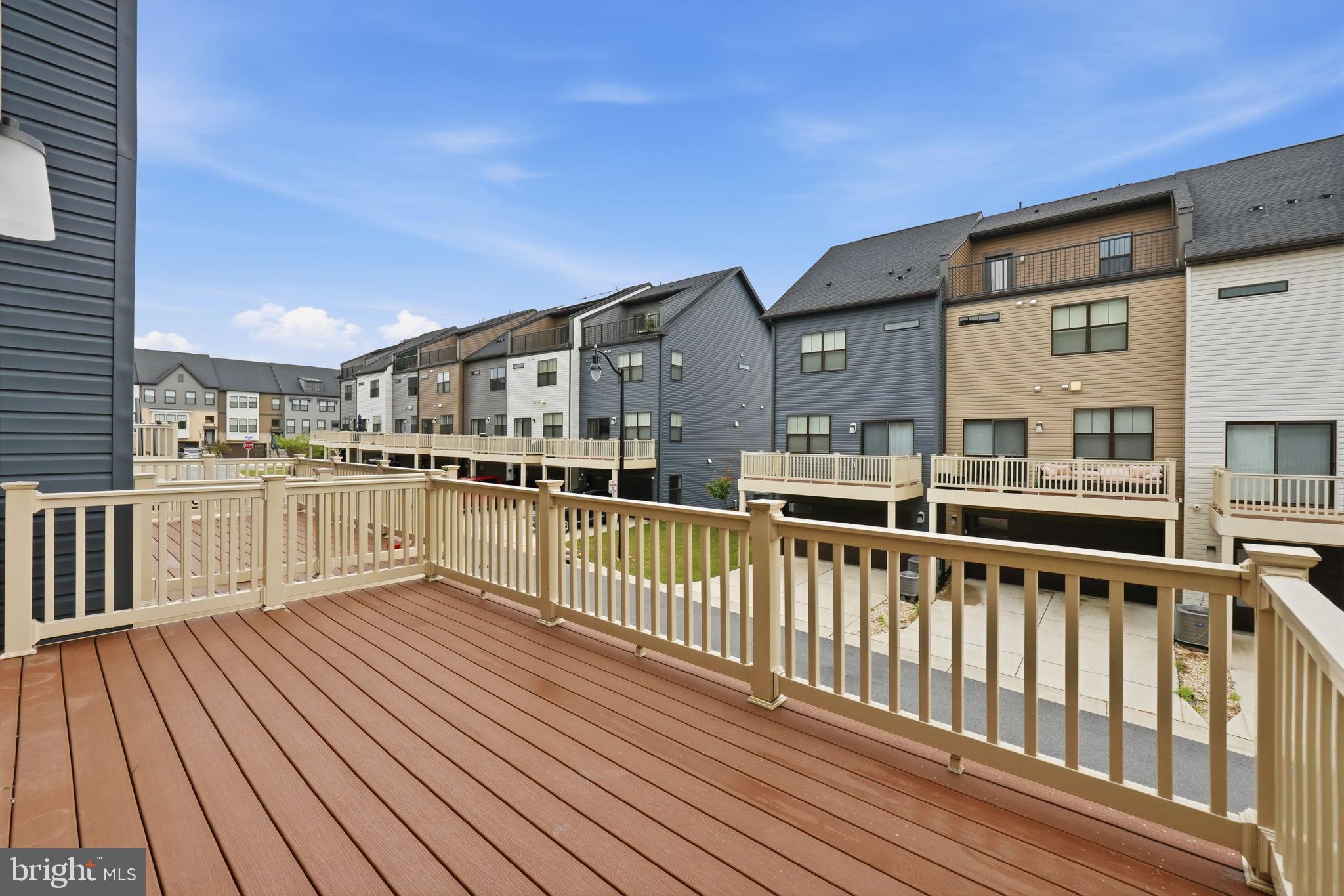 TANYARD SHORES - Residential