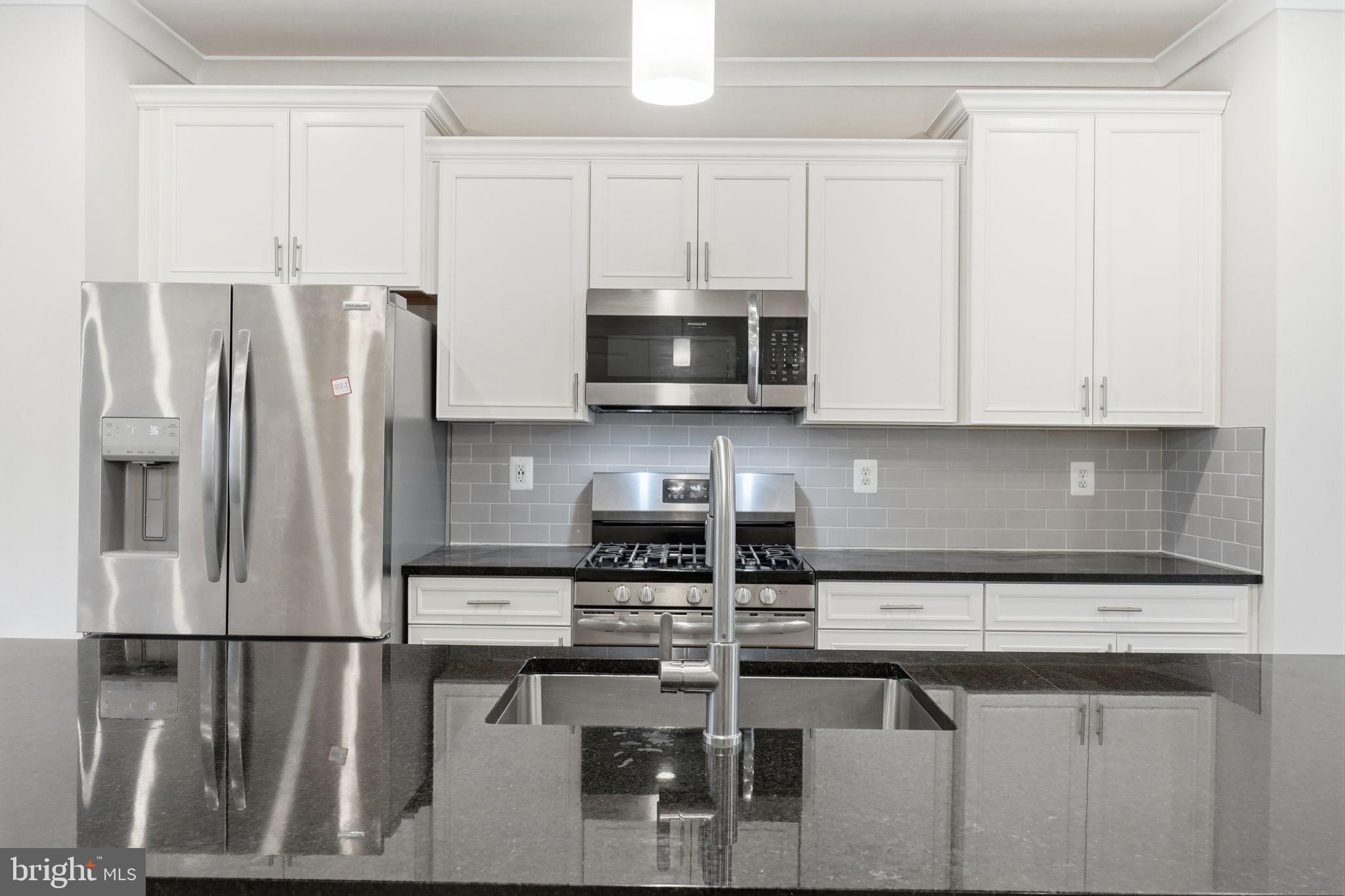 TANYARD SHORES - Residential