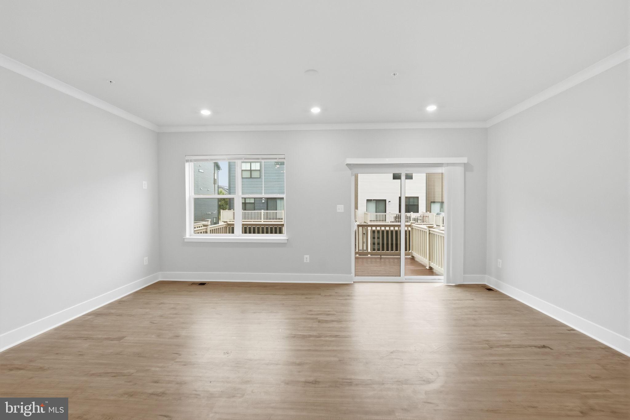 TANYARD SHORES - Residential