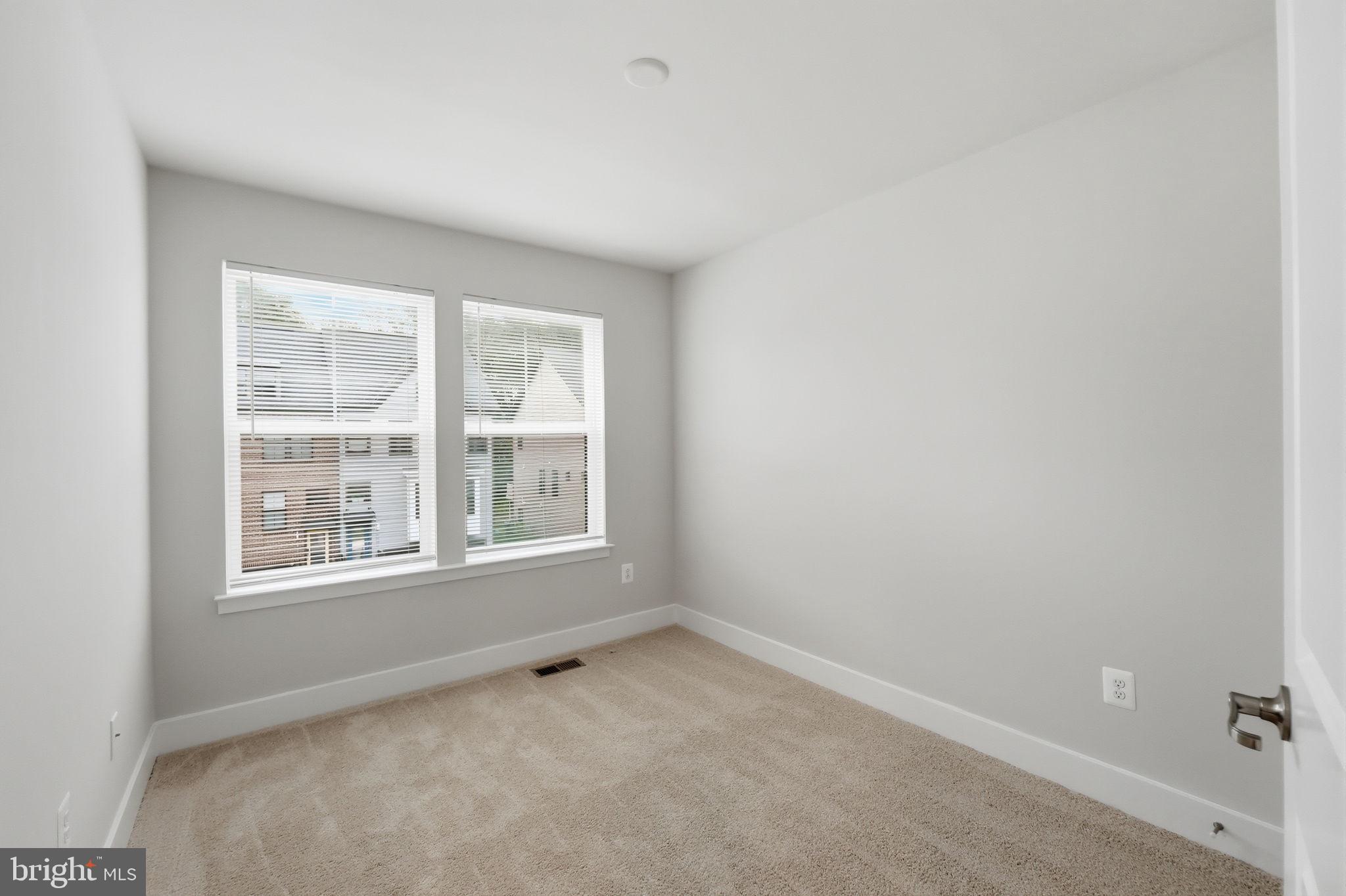 TANYARD SHORES - Residential
