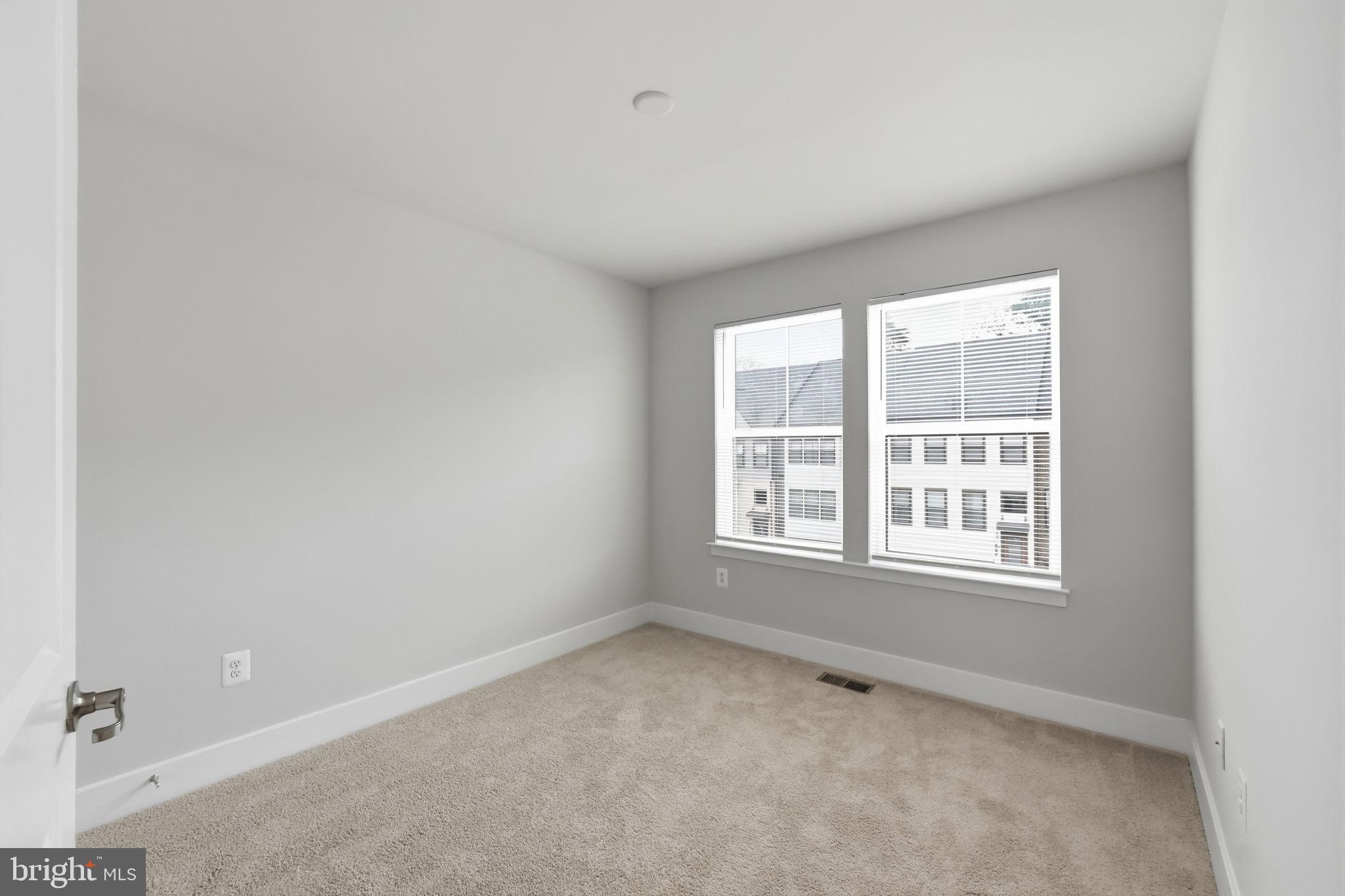 TANYARD SHORES - Residential