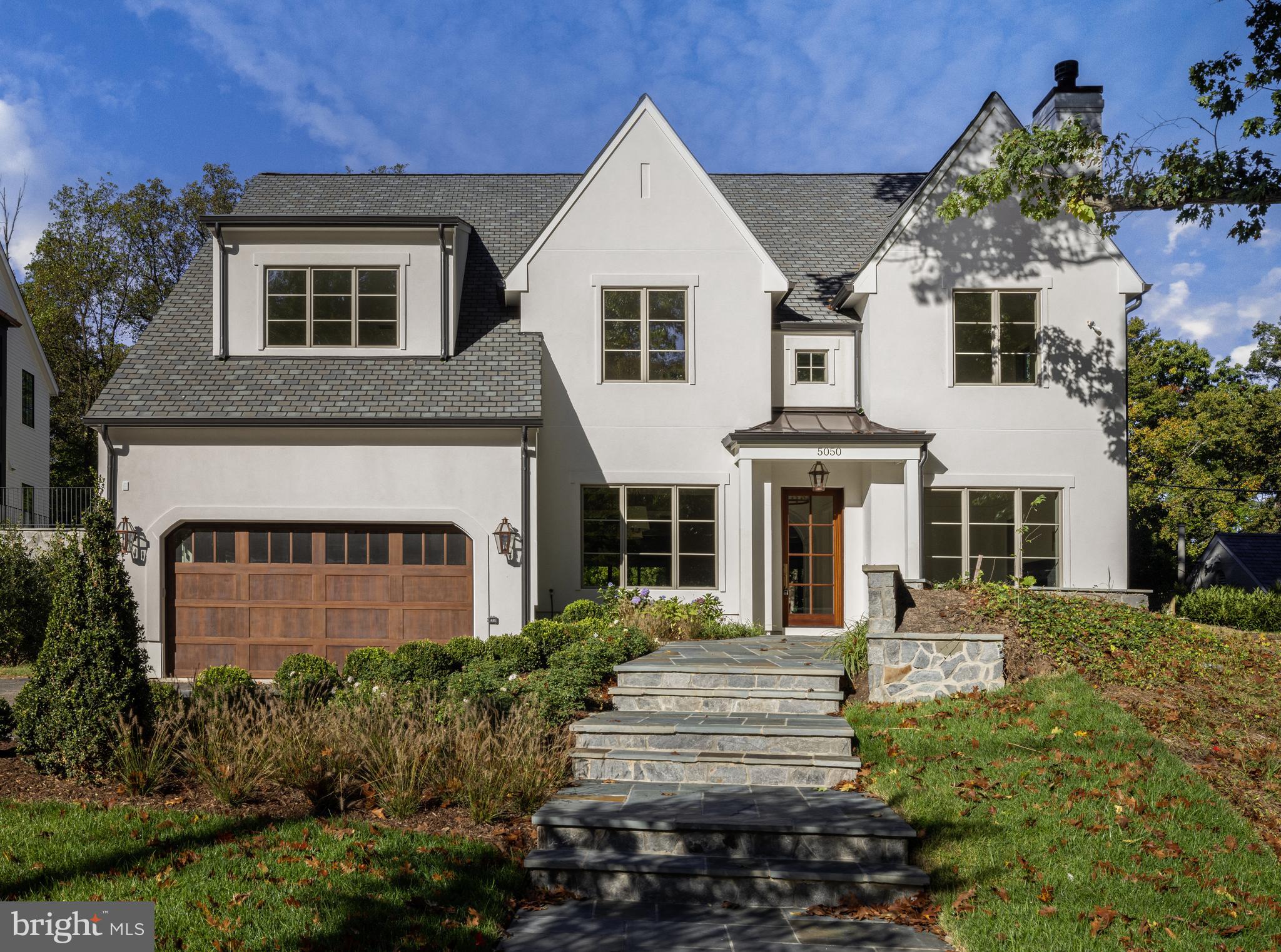 FOREST HILLS - Residential