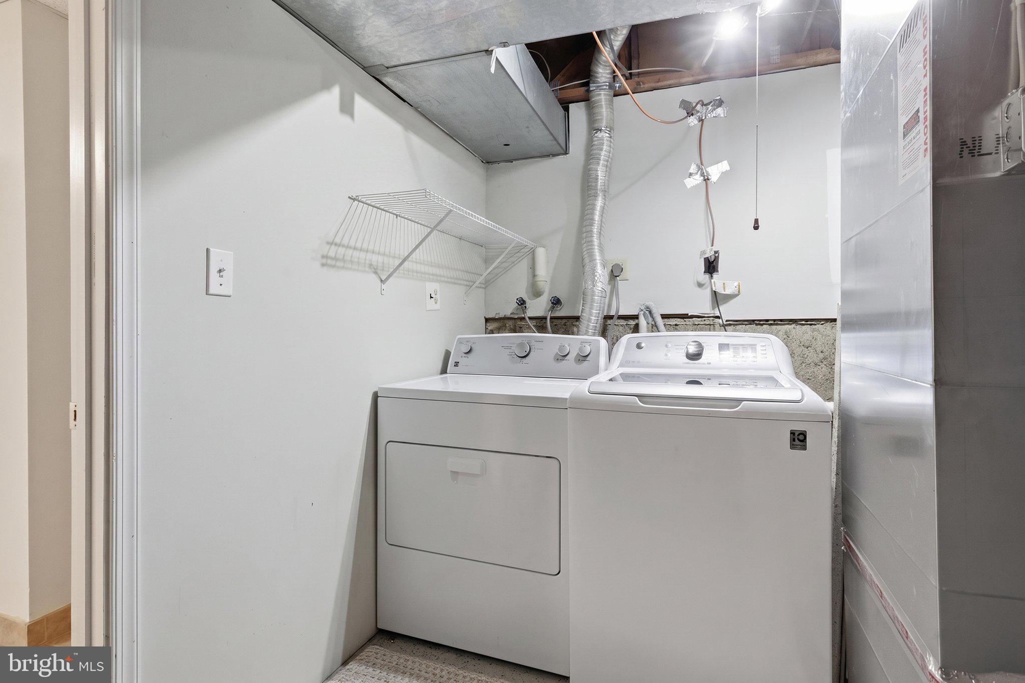 LAKEWOOD HILLS - Residential