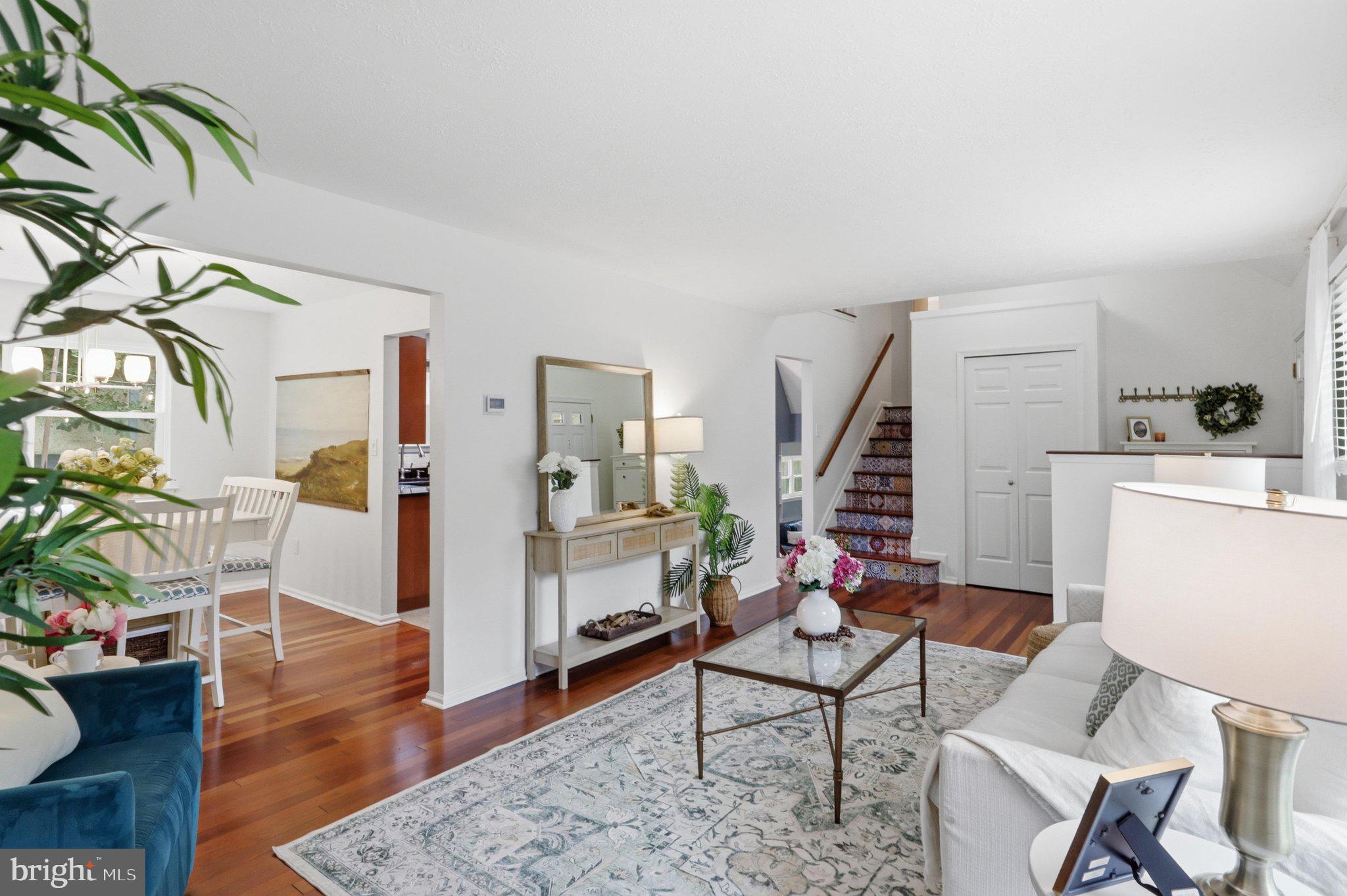 LAKEWOOD HILLS - Residential