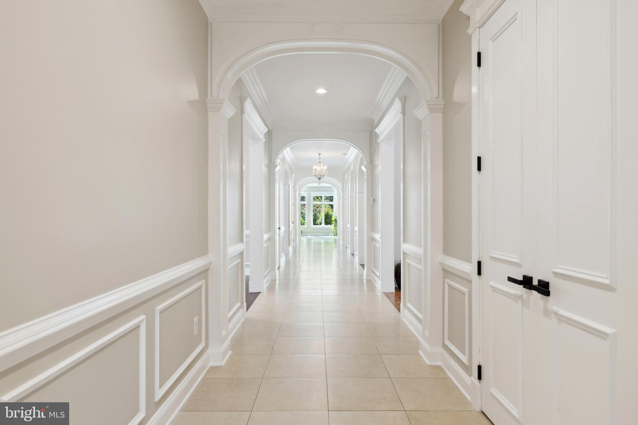 POTOMAC OUTSIDE - Residential