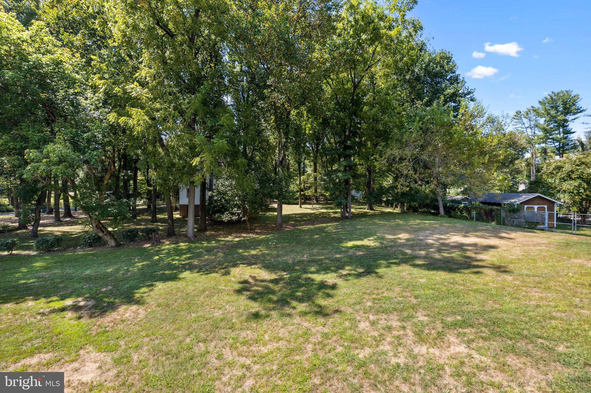POTOMAC OUTSIDE - Residential
