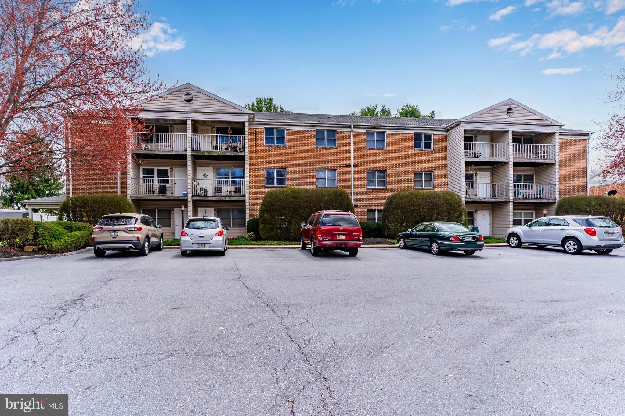 CEDAR RUN CONDOS - Residential
