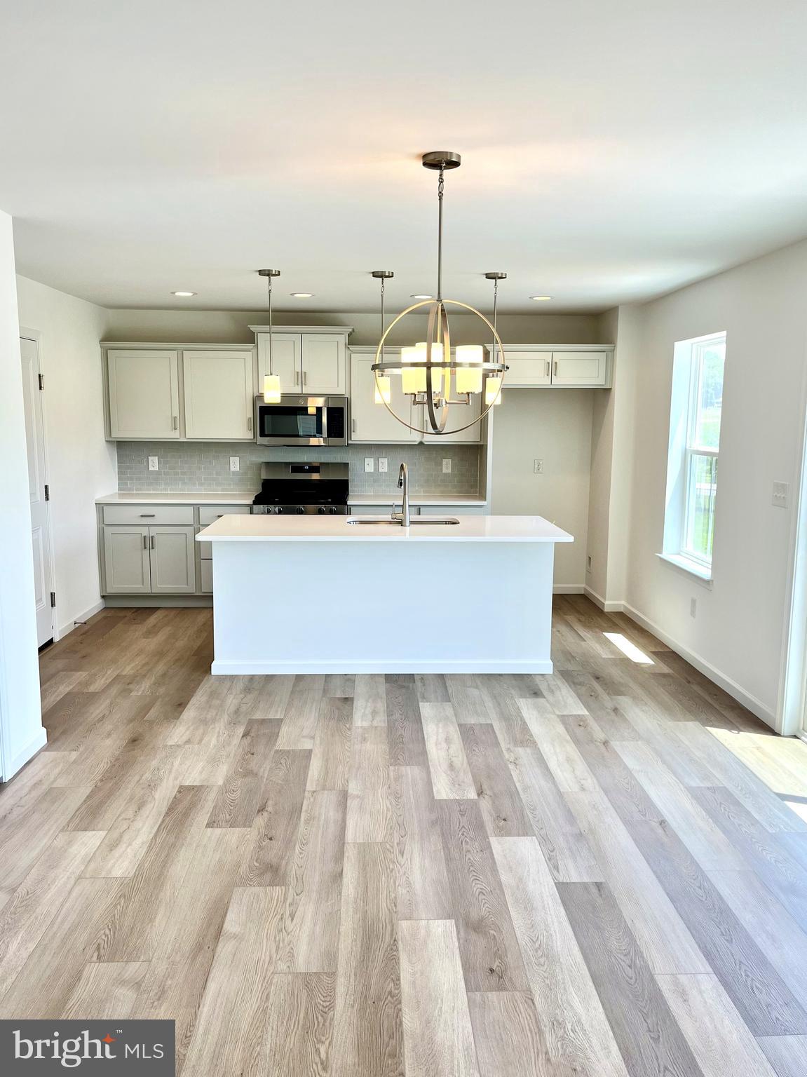 HILLS AT VALLEY VIEW - Residential