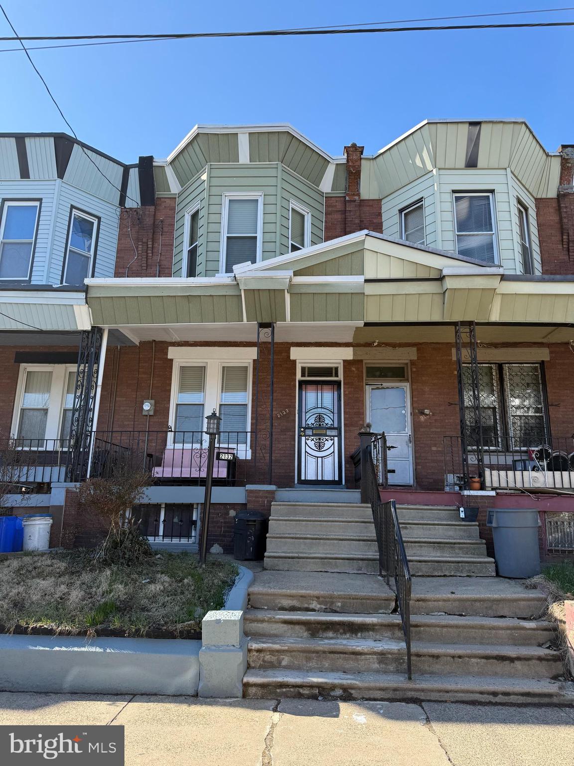 Great home in the Tioga area, perfect for unlimited investment opportunities. This location would be perfect for a personal care home, transitional home, rental property or flip. Homes in the area are going for $250,000+, this is the perfect time to make your mark and gain a great investment with this home.