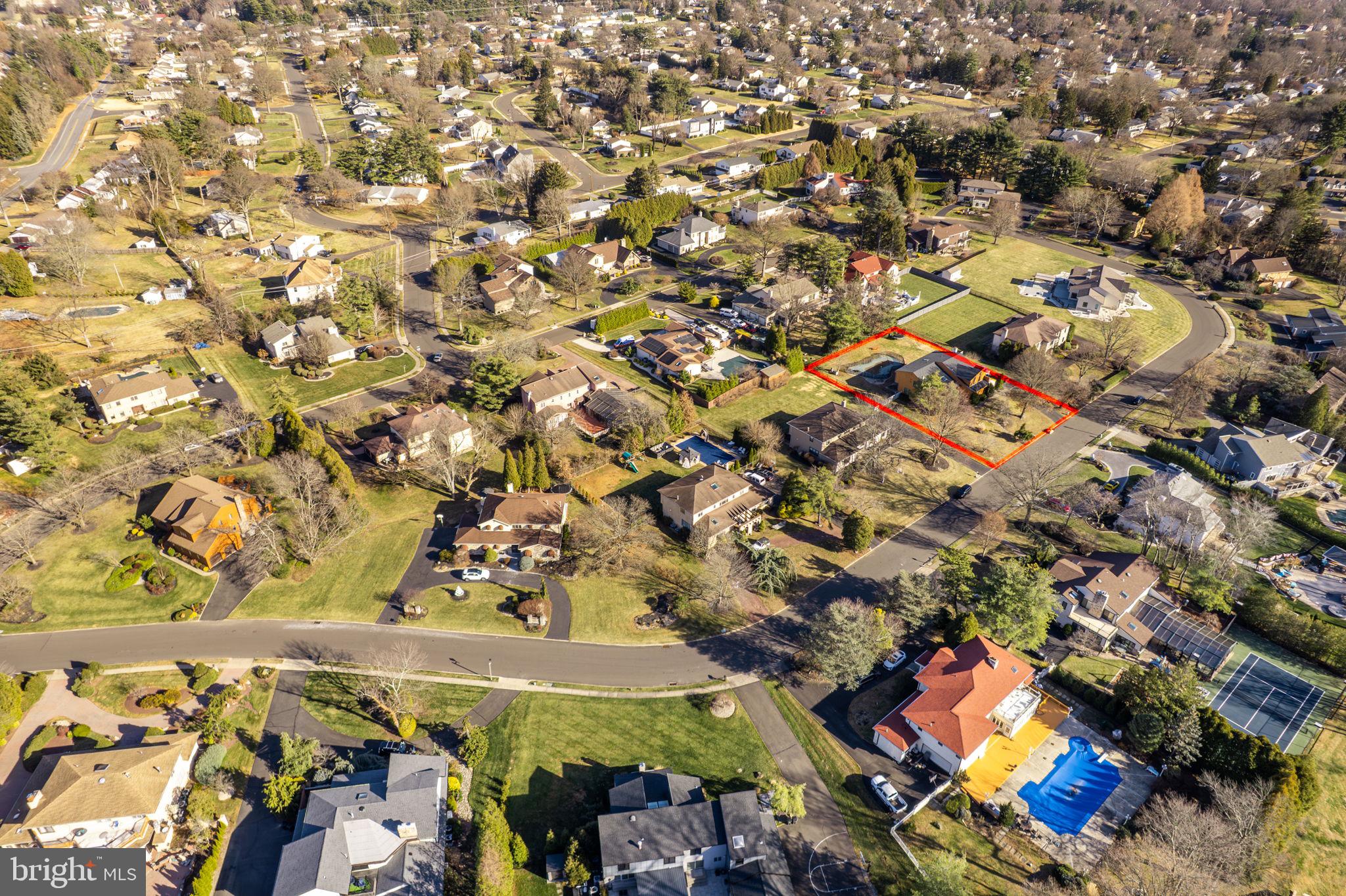 HUNTINGDON VALLEY - Residential